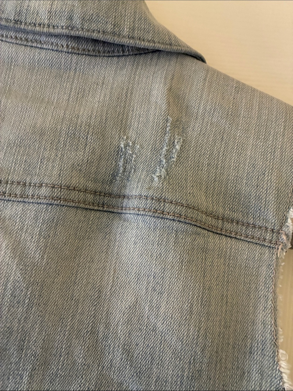 GUESS Light Blue Denim Sleeveless Jacket with Red Logo Patch - Picture 6 of 7